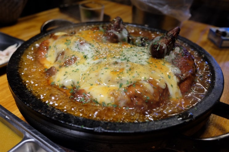  연남동 맛집 투어, 장작집 누룽지 통닭 / 코르크