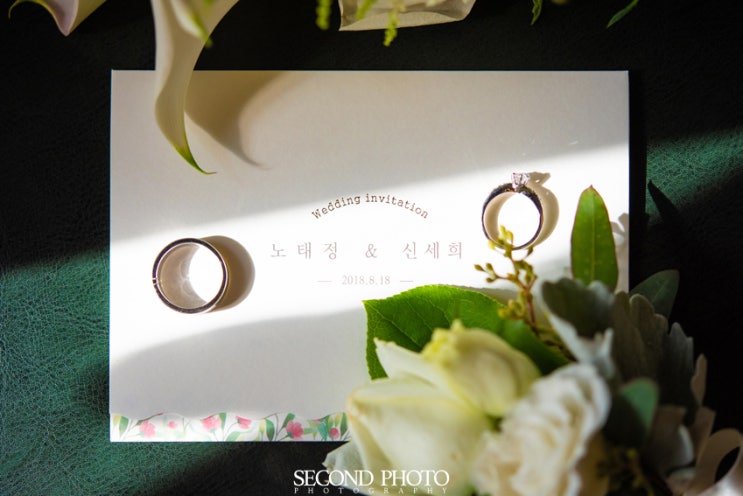  [세컨드포토] 안산 엠타워컨벤션 그랜드볼룸에서 함께한 본식 스냅 보여드릴게요!