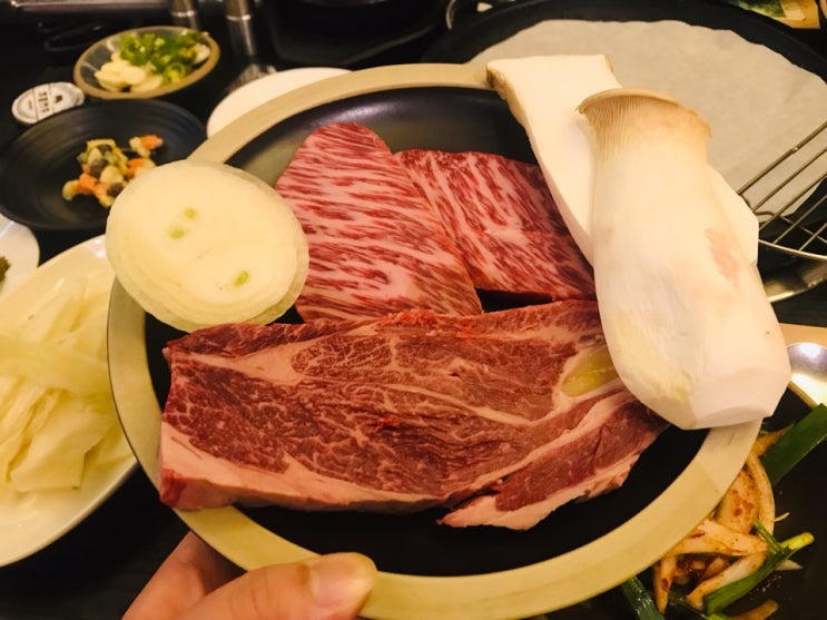  광주 운천저수지 쌍촌동 한우 소고기 맛집 이헌한우