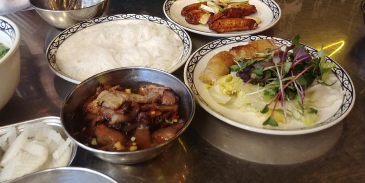 분짜라붐(강남역) - 직화 분짜가 맛있는 스쿨푸드 계열 베트남 쌀국수