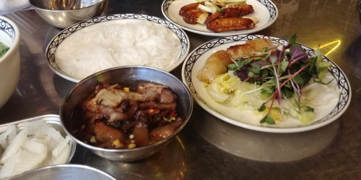 분짜라붐(강남역) - 직화 분짜가 맛있는 스쿨푸드 계열 베트남 쌀국수
