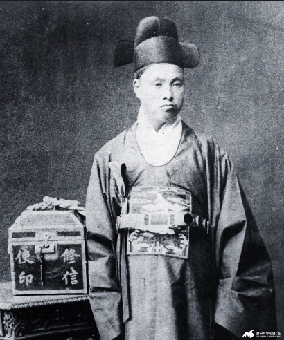  갑오개혁을 주도한 김홍집