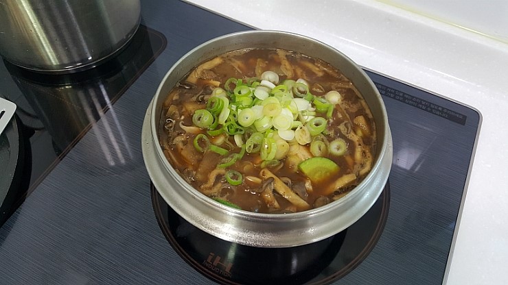 우리집 밥상 - 소고기된장찌개, 한우구이