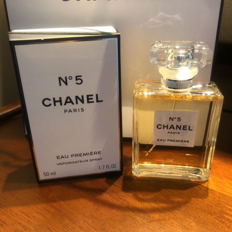 샤넬 넘버5 오 프르미에르 / N°5 EAU PREMIERE , 샤넬향수 ★ 여성여성하고잔잔하게 남아있는 잔....