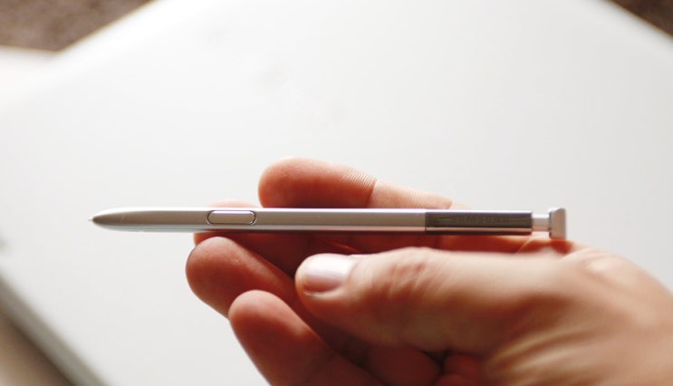[삼성 노트북 Pen S]의 'S펜', 가장 섬세하게 다룰 수 있는 차세대 입력기