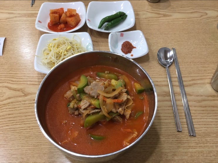  전주 금암동, 송천동 맛집 입맛없고,해장하고 싶다면 <열선수 애호박 돼지국밥>
