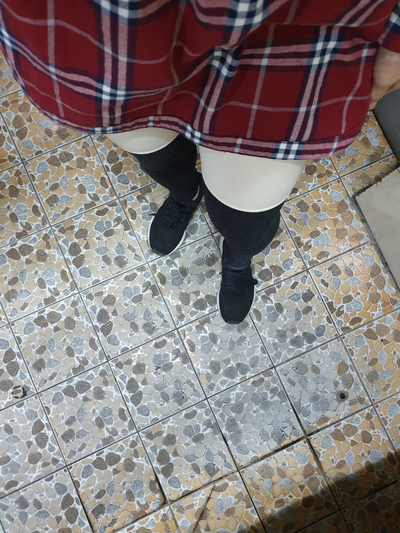  최근 여러 쇼핑몰에서 판매중인 기모 배색 레깅스 ! 저도 샀지요 !