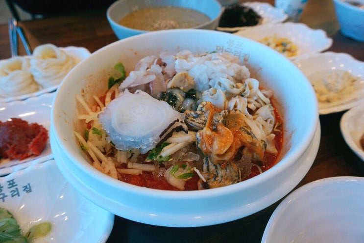  물회, 전복죽이 맛있는 속초 맛집 '봉포 머구리집'