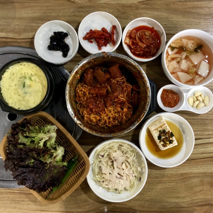  동래 밥집 / 부드럽고 매콤한, 동래양푼이갈비찜