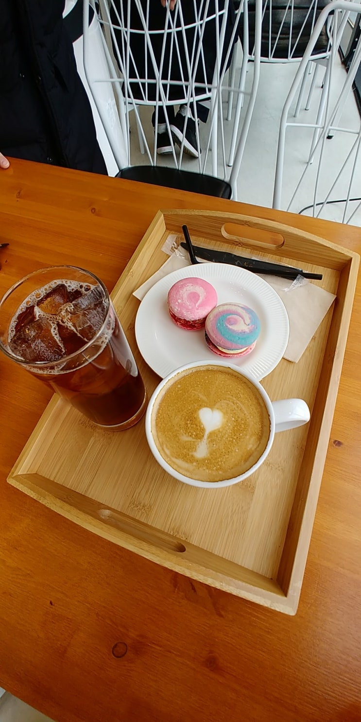  서대전역 근처카페. 코스트코 바로 앞! 마카롱 맛있는 미쓰리.카페