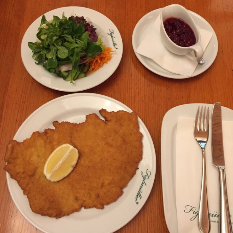 비엔나맛집)피그뮐러슈니첼 카페 자허토르테 aida 비엔나맛집)피그뮐러슈니첼 카페 자허토르테 aida