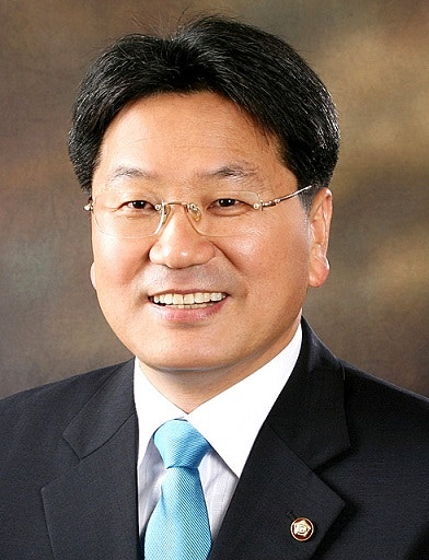 대통령비서실 정무수석 강기정 프로필