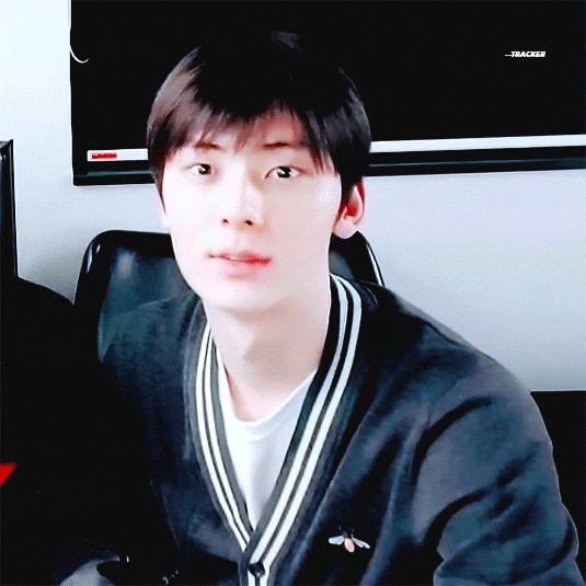  190112 룸메즈 브이앱 황민현 위주 영상 , 노래cut , 움짤 모음 (역대급 대혜자 고막 호강 방송)