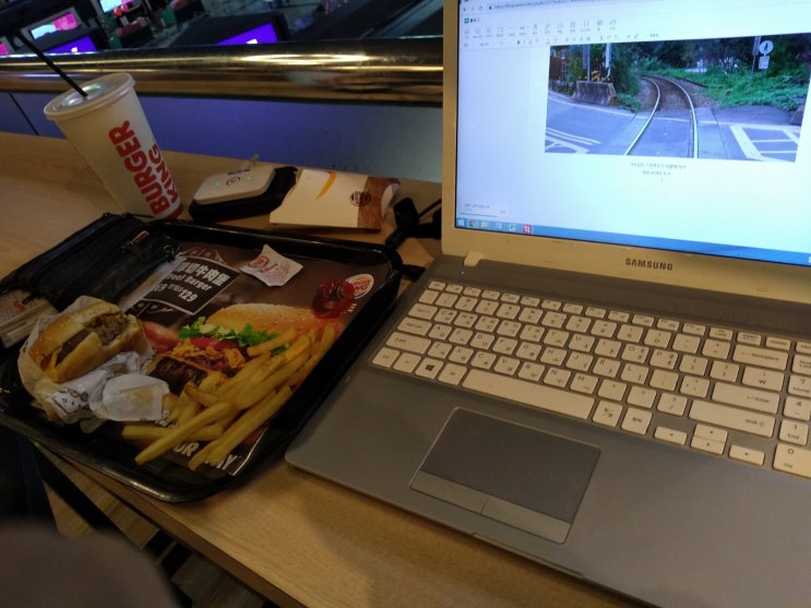  대만 타오위안 공항에서 노숙중~! 본격 실시간 공항 노숙 포스팅 :)