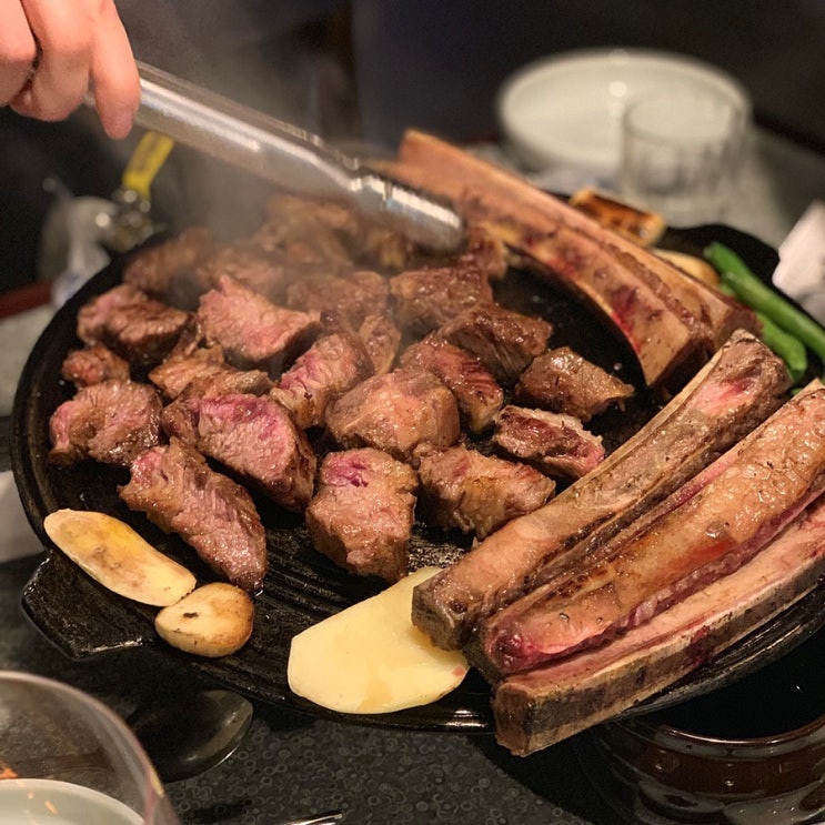  :: 용산/삼각지 :: ‘몽탄(夢炭)’ 짚불구이 우대갈비 맛집!!