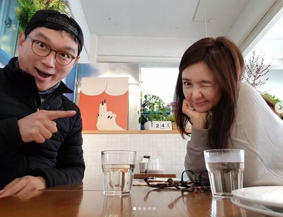  고명환 임지은