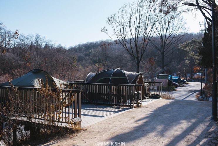  서울 바베큐 캠핑장, 초안산 캠핑장 명당 데크 T1