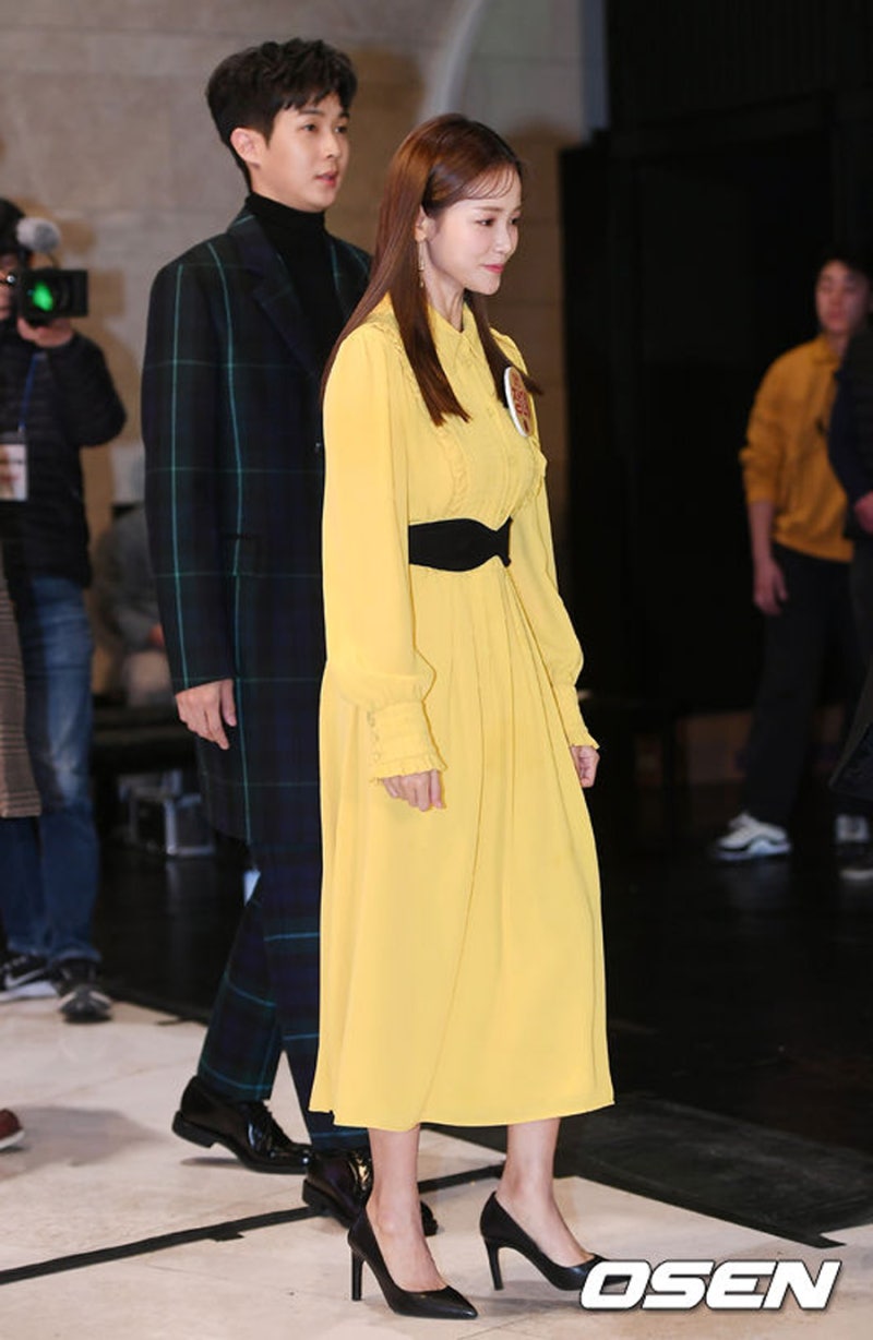 하연수 & 박혜수의 상상력 넘치는 마마카사르 코인 귀걸이 후기 : 네이버 블로그