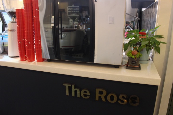  원신흥동카페 더로즈카페 | The Rose 수제마카롱, 디저트 