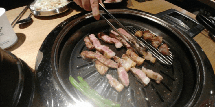 반포 삼겹살 온유월식당 - 고속터미널 고깃집