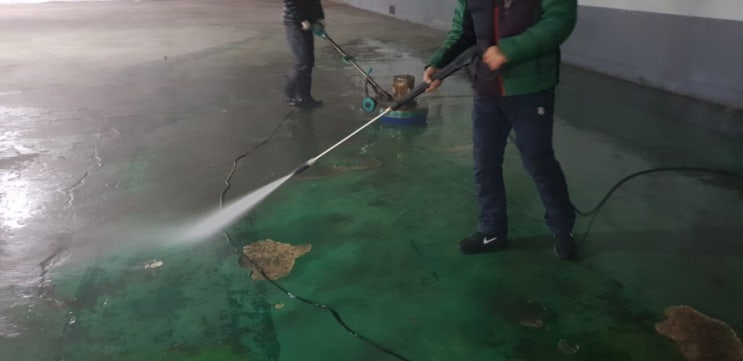  경산공장바닥청소 날씨가 풀려서 바닥물청소하기 좋았네요