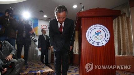 [배반장]<b>대한체육회</b>장 책임론 높아지지만 <b>문체부</b>는 '난색'