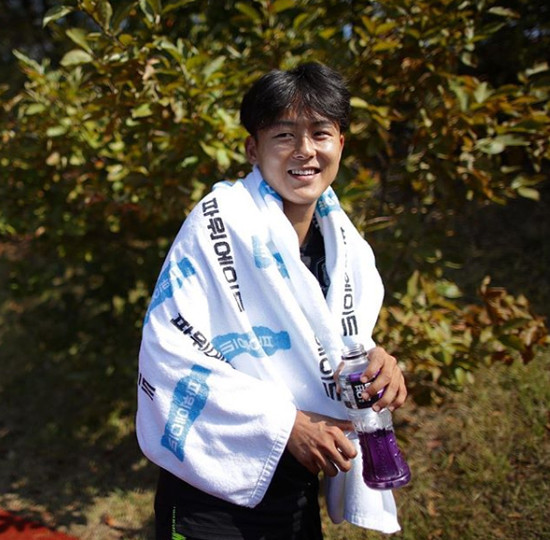  경기 못 뛰자 물병 걷어찬 이승우, 논란의 중심에 서다..가생이닷컴 '한국 중국 축구' 일본 네티즌 반응 모음(feat. 손흥민ㆍ황의조)