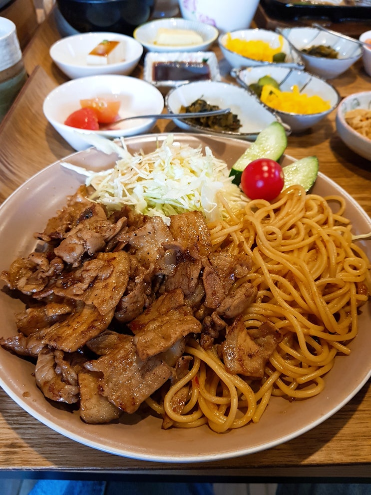  [이대맛집] 신촌기차역 뒷골목 일본 가정식 백반 맛집 '파파노다이닝'
