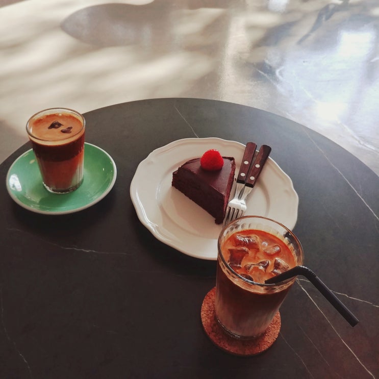 오랫만에 교동 카페 나들이겸 수다타임 오랫만에 교동 카페 나들이겸 수다타임