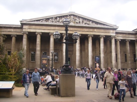 런던의 뮤지컬 공연장 및 영국박물관