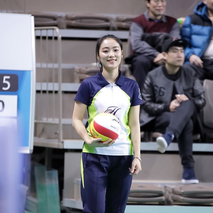 ì—¬ìžë°°êµ¬ ë¯¸ë…€ í†µì—­ì‚¬ë