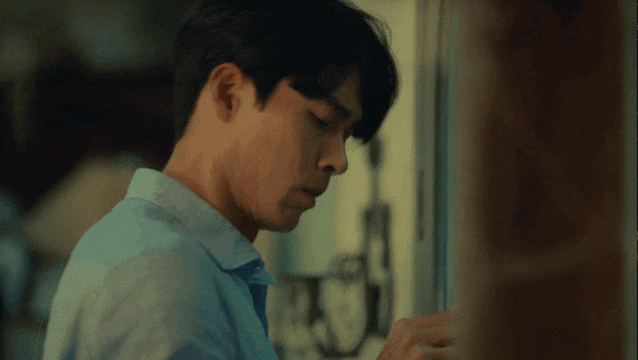 알함브라 궁전의 추억 고통만 받은 현빈.gif 알함브라 궁전의 추억 고통만 받은 현빈.gif