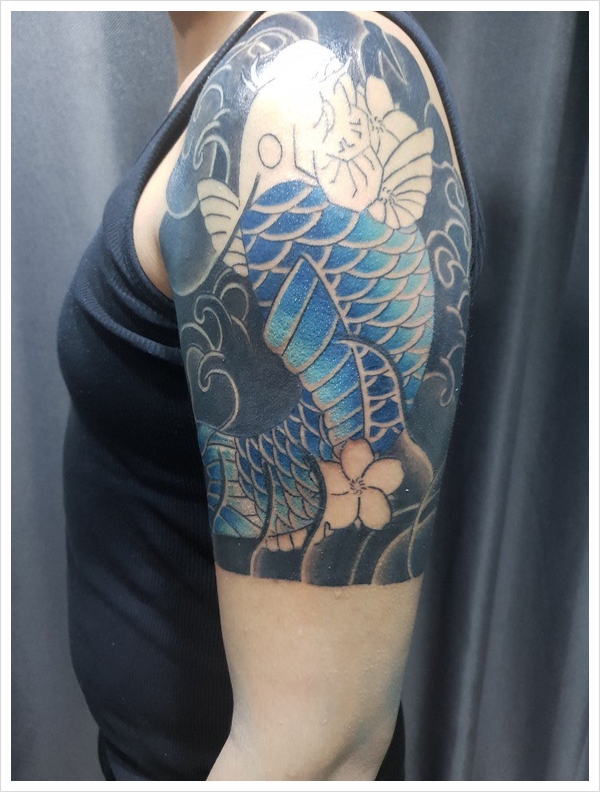  창원타투,Ezei tattoo 에서 파란잉어 이레즈미 작업!