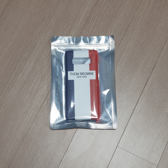  번개장터 갤럭시 노트8 톰브라운 하드케이스