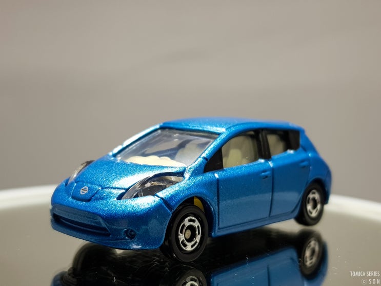  토미카 시리즈, TOMICA No.120 LEAF (NISSAN)