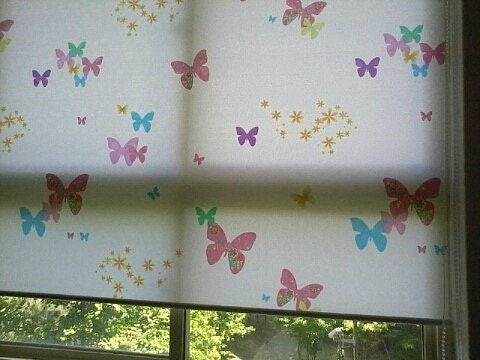 [양산 백경커튼] 양산 롤스크린 오색 나비가 훨훨 커튼 시공 사진 321