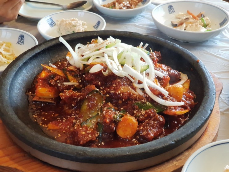  거창맛집 삼산이수에서 갈비찜을