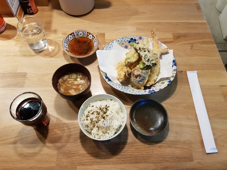 서울대 샤로수길 튀김덮밥 텐동 맛집 "우동요츠야" 서울대 샤로수길 튀김덮밥 텐동 맛집 "우동요츠야"