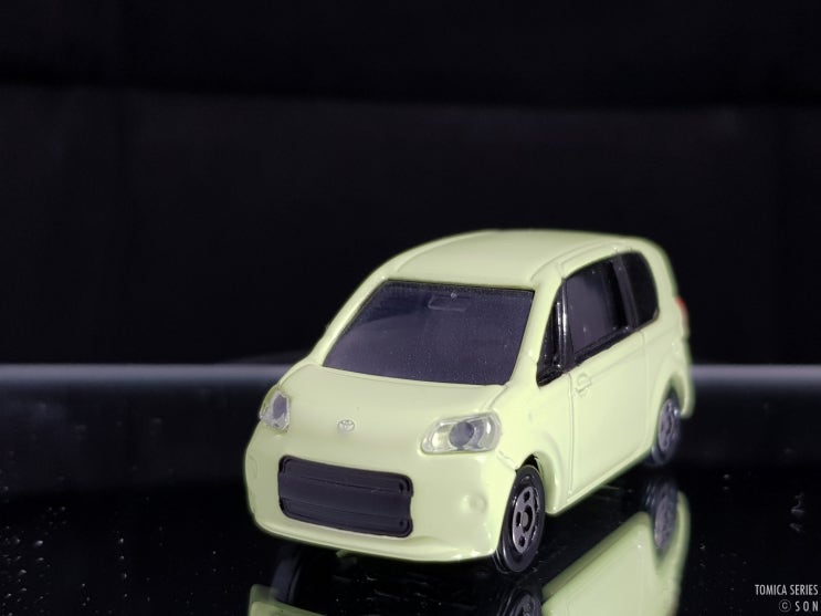 토미카 시리즈, TOMICA No.012 PORTE (TOYOTA)