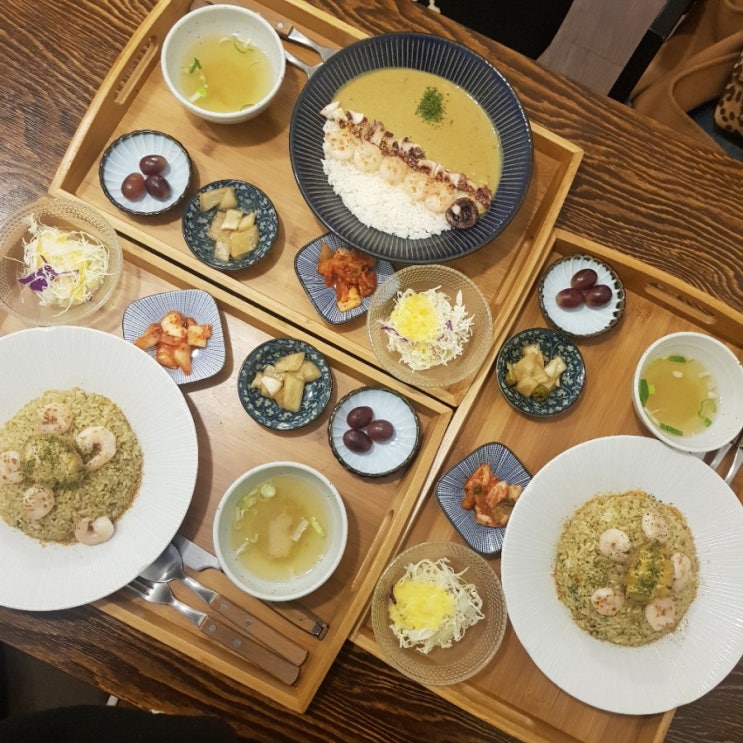  부산 기장 미도식당 전복새우볶음밥 마이쪄 >,<