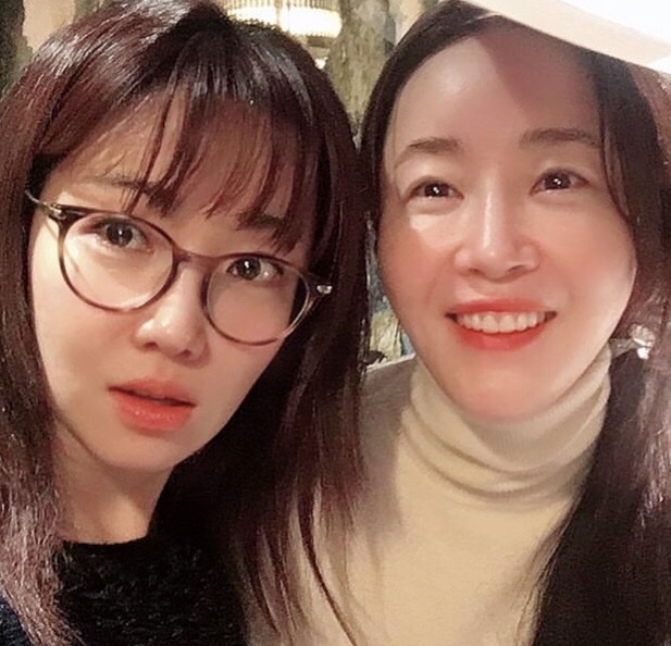  엄지원 남편 오영욱 이유리 남편 조계현 봄이오나봄 등장인물 수목드라마 "팬이라꼭봐요.