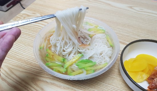 잔치국수 레시피/만드는법, 오늘의 추천메뉴 - 잔치국수 잔치국수 레시피/만드는법, 오늘의 추천메뉴 - 잔치국수