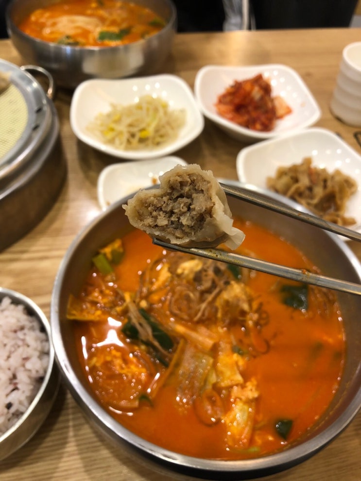  정왕동 한우궁 육개장, 갈비만두 대에에박