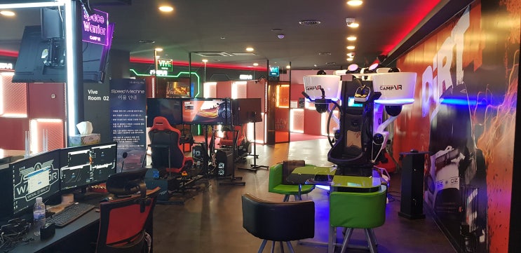  [신촌데이트]여자친구도 즐길만한 게임이 가득한 곳 : 캠프VR 신촌점 게임추천!