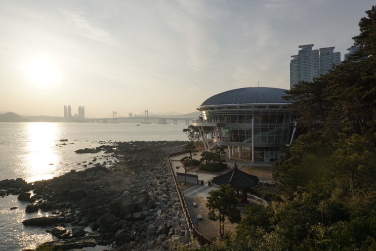  해운대 여행, 부산에서 무료 코스로 전망 좋은 - 동백섬, 누리마루 APEC하우스