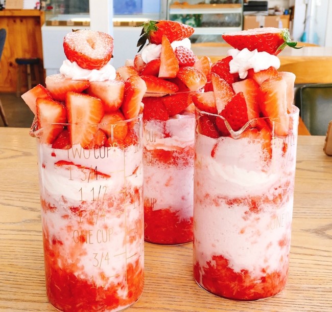  포항양덕 이쁜 카페,,,카페티타 cafe tita 행운딸기라떼