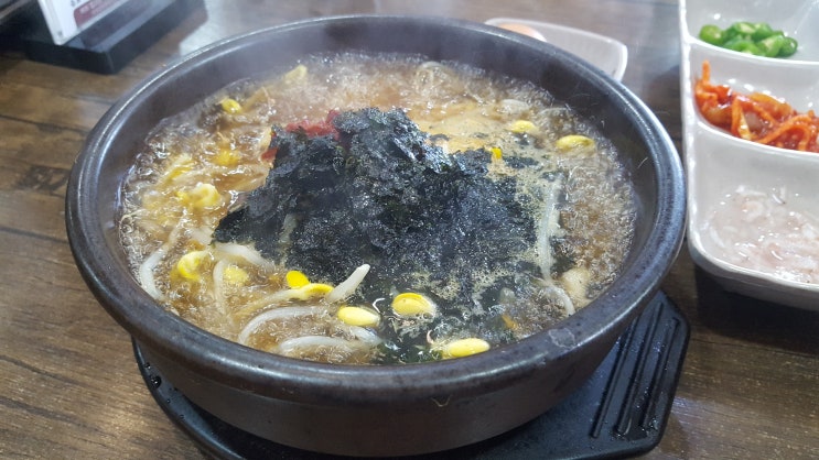  두류 <24시전주꼬부리콩나물국밥보쌈> 콩나물국밥 