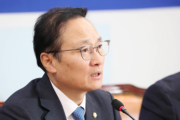  홍영표 더불어민주당 원내대표_포용국가 향해 가는 조정 전문가
