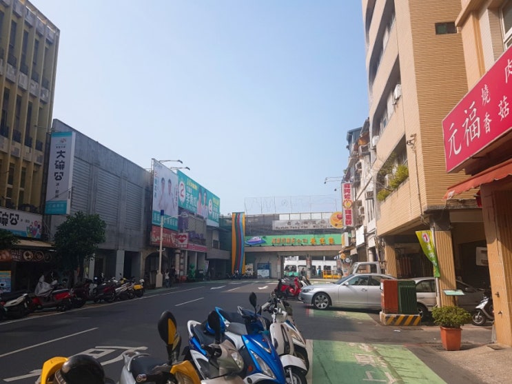  가오슝 :: 치진섬/해지빙/보얼예술특구/써니힐펑리수/향원우육면/용호탑/발마사지/차포티(cha for tea)/천인명차