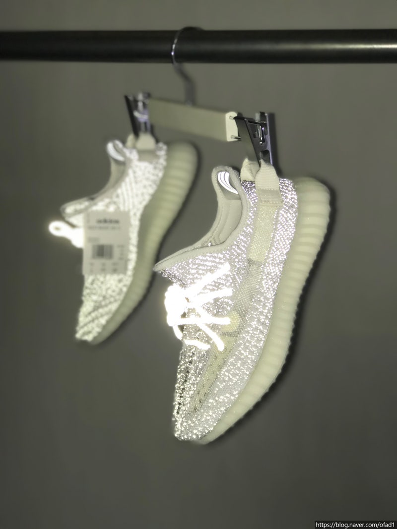 이지부스트 중의 이지부스트! 아디다스 이지부스트 350 V2 스태틱 3M 리플렉티브 리뷰 언박싱 ADIDAS YEEZYBOOST 350  V2 3M REFLECTIVE EF2367 : 네이버 블로그